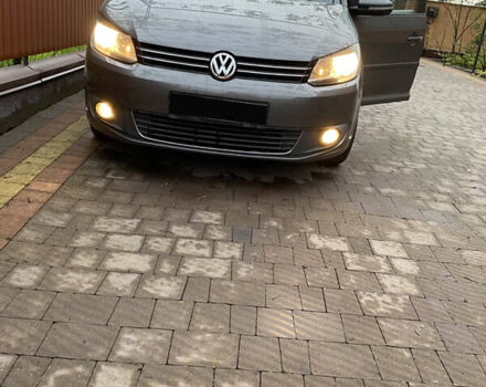 Серый Фольксваген Туран, объемом двигателя 1.6 л и пробегом 229 тыс. км за 11600 $, фото 2 на Automoto.ua