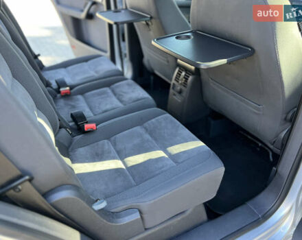 Серый Фольксваген Туран, объемом двигателя 2 л и пробегом 252 тыс. км за 11750 $, фото 25 на Automoto.ua