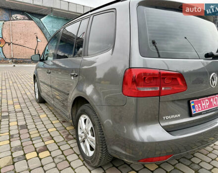 Сірий Фольксваген Туран, об'ємом двигуна 1.6 л та пробігом 244 тис. км за 10550 $, фото 17 на Automoto.ua