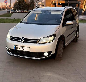 Сірий Фольксваген Туран, об'ємом двигуна 2 л та пробігом 346 тис. км за 12800 $, фото 1 на Automoto.ua