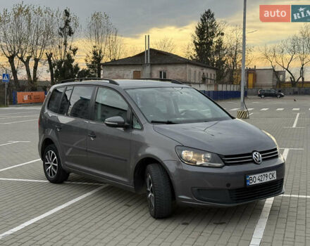 Серый Фольксваген Туран, объемом двигателя 1.6 л и пробегом 354 тыс. км за 8900 $, фото 8 на Automoto.ua