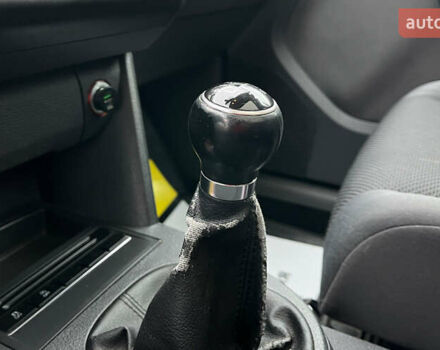 Серый Фольксваген Туран, объемом двигателя 1.6 л и пробегом 244 тыс. км за 9999 $, фото 14 на Automoto.ua