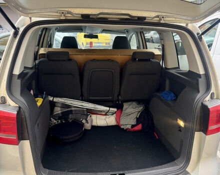 Сірий Фольксваген Туран, об'ємом двигуна 1.39 л та пробігом 227 тис. км за 10500 $, фото 3 на Automoto.ua