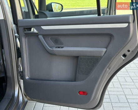 Серый Фольксваген Туран, объемом двигателя 1.39 л и пробегом 183 тыс. км за 8999 $, фото 45 на Automoto.ua