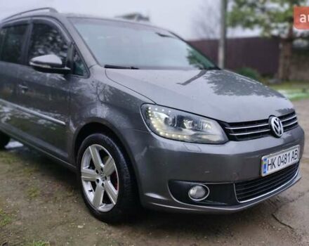 Серый Фольксваген Туран, объемом двигателя 1.6 л и пробегом 302 тыс. км за 10550 $, фото 6 на Automoto.ua