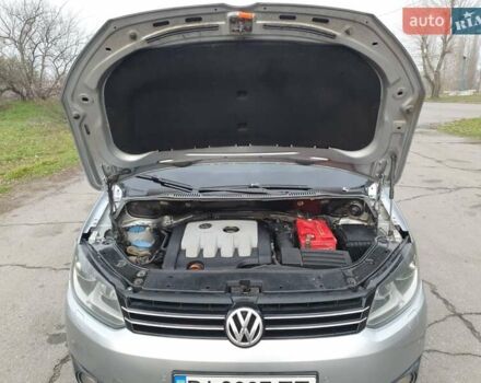 Серый Фольксваген Туран, объемом двигателя 1.97 л и пробегом 300 тыс. км за 10999 $, фото 16 на Automoto.ua