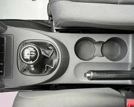 Серый Фольксваген Туран, объемом двигателя 1.6 л и пробегом 244 тыс. км за 9999 $, фото 15 на Automoto.ua