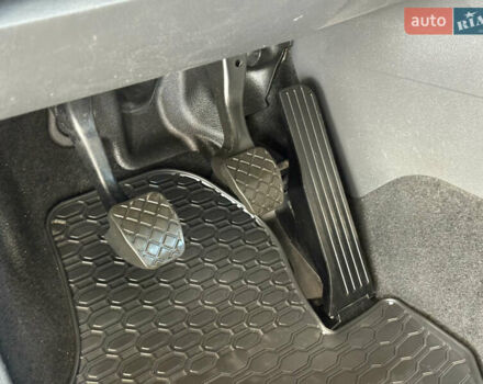 Серый Фольксваген Туран, объемом двигателя 1.39 л и пробегом 183 тыс. км за 8999 $, фото 34 на Automoto.ua