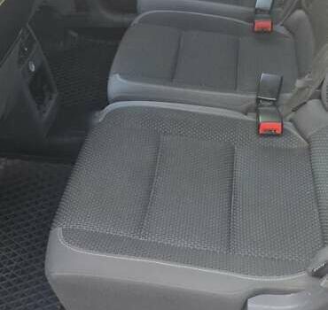 Серый Фольксваген Туран, объемом двигателя 1.97 л и пробегом 225 тыс. км за 10900 $, фото 11 на Automoto.ua