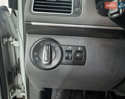 Серый Фольксваген Туран, объемом двигателя 1.4 л и пробегом 308 тыс. км за 6150 $, фото 20 на Automoto.ua