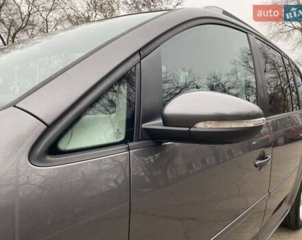 Серый Фольксваген Туран, объемом двигателя 1.39 л и пробегом 174 тыс. км за 10200 $, фото 18 на Automoto.ua