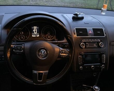 Сірий Фольксваген Туран, об'ємом двигуна 2 л та пробігом 340 тис. км за 11700 $, фото 6 на Automoto.ua