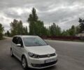 Серый Фольксваген Туран, объемом двигателя 1.6 л и пробегом 301 тыс. км за 9300 $, фото 1 на Automoto.ua