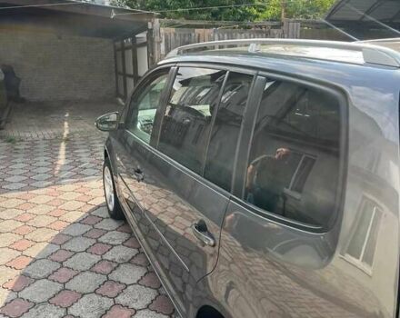 Серый Фольксваген Туран, объемом двигателя 1.39 л и пробегом 172 тыс. км за 9200 $, фото 3 на Automoto.ua