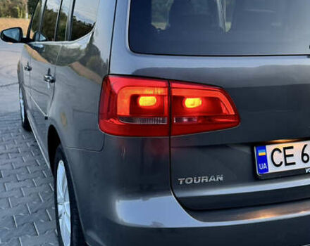 Серый Фольксваген Туран, объемом двигателя 1.6 л и пробегом 331 тыс. км за 8700 $, фото 40 на Automoto.ua