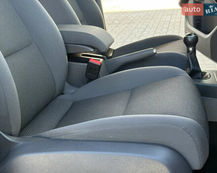 Серый Фольксваген Туран, объемом двигателя 1.39 л и пробегом 183 тыс. км за 8999 $, фото 49 на Automoto.ua