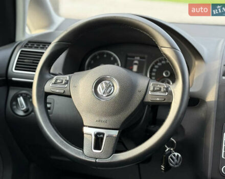 Сірий Фольксваген Туран, об'ємом двигуна 1.4 л та пробігом 217 тис. км за 9750 $, фото 38 на Automoto.ua