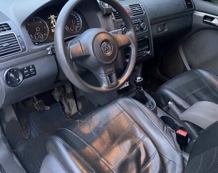 Сірий Фольксваген Туран, об'ємом двигуна 1.6 л та пробігом 237 тис. км за 11500 $, фото 11 на Automoto.ua