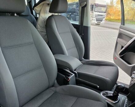 Серый Фольксваген Туран, объемом двигателя 1.6 л и пробегом 233 тыс. км за 8800 $, фото 33 на Automoto.ua