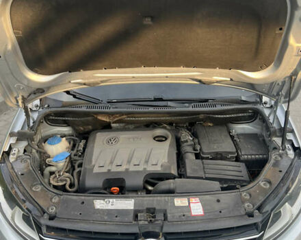 Серый Фольксваген Туран, объемом двигателя 1.6 л и пробегом 262 тыс. км за 8800 $, фото 17 на Automoto.ua