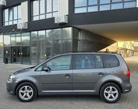 Серый Фольксваген Туран, объемом двигателя 1.6 л и пробегом 233 тыс. км за 8800 $, фото 3 на Automoto.ua