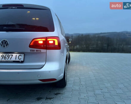 Серый Фольксваген Туран, объемом двигателя 1.6 л и пробегом 290 тыс. км за 9200 $, фото 8 на Automoto.ua