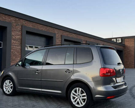 Серый Фольксваген Туран, объемом двигателя 1.6 л и пробегом 331 тыс. км за 8700 $, фото 12 на Automoto.ua