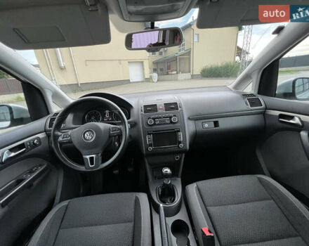 Сірий Фольксваген Туран, об'ємом двигуна 1.4 л та пробігом 223 тис. км за 7750 $, фото 81 на Automoto.ua