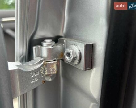 Серый Фольксваген Туран, объемом двигателя 0 л и пробегом 235 тыс. км за 12999 $, фото 66 на Automoto.ua