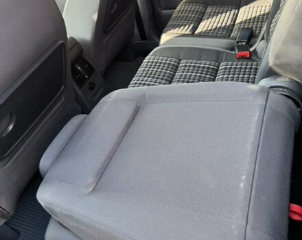 Сірий Фольксваген Туран, об'ємом двигуна 2 л та пробігом 346 тис. км за 12800 $, фото 48 на Automoto.ua