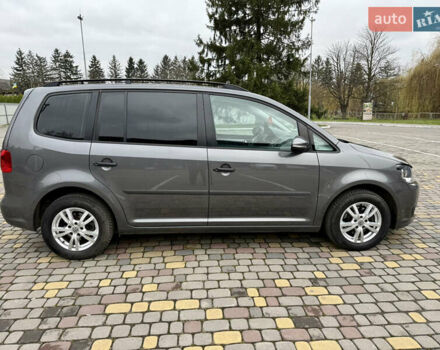 Сірий Фольксваген Туран, об'ємом двигуна 1.6 л та пробігом 244 тис. км за 10550 $, фото 5 на Automoto.ua