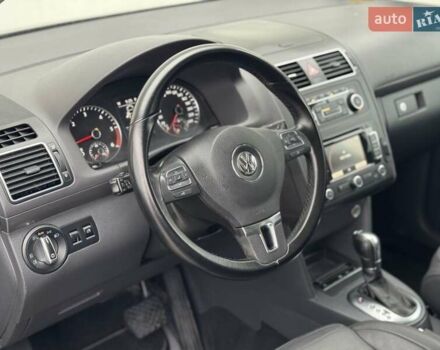 Сірий Фольксваген Туран, об'ємом двигуна 1.6 л та пробігом 220 тис. км за 11700 $, фото 53 на Automoto.ua