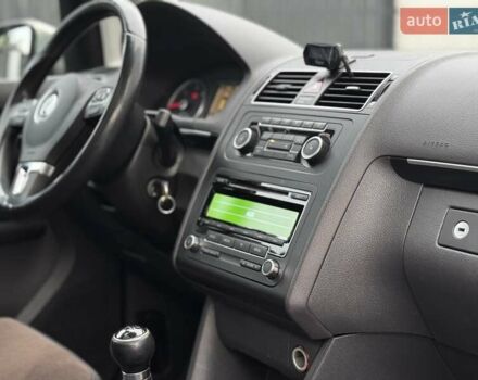 Серый Фольксваген Туран, объемом двигателя 1.6 л и пробегом 287 тыс. км за 9500 $, фото 11 на Automoto.ua