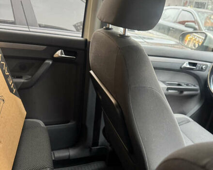 Сірий Фольксваген Туран, об'ємом двигуна 1.39 л та пробігом 227 тис. км за 10500 $, фото 12 на Automoto.ua