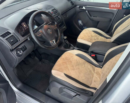 Серый Фольксваген Туран, объемом двигателя 1.4 л и пробегом 308 тыс. км за 6150 $, фото 9 на Automoto.ua