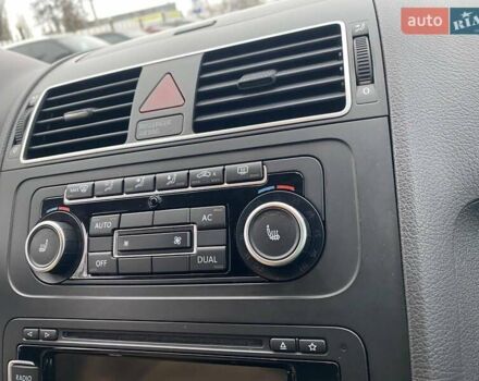 Серый Фольксваген Туран, объемом двигателя 1.39 л и пробегом 174 тыс. км за 10200 $, фото 45 на Automoto.ua