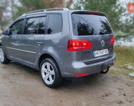Серый Фольксваген Туран, объемом двигателя 1.6 л и пробегом 302 тыс. км за 10550 $, фото 3 на Automoto.ua