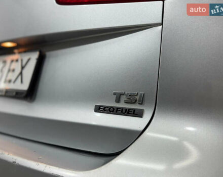 Серый Фольксваген Туран, объемом двигателя 1.4 л и пробегом 308 тыс. км за 6150 $, фото 3 на Automoto.ua