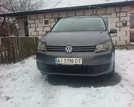 Серый Фольксваген Туран, объемом двигателя 1.6 л и пробегом 336 тыс. км за 9800 $, фото 4 на Automoto.ua