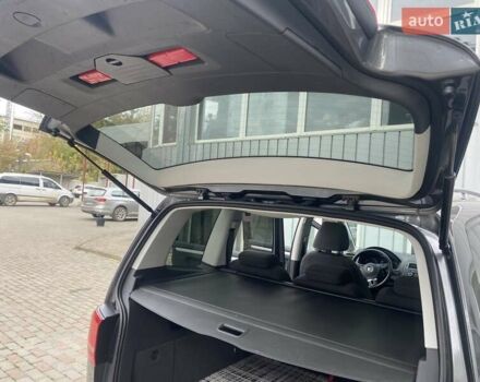 Сірий Фольксваген Туран, об'ємом двигуна 1.6 л та пробігом 254 тис. км за 10750 $, фото 25 на Automoto.ua