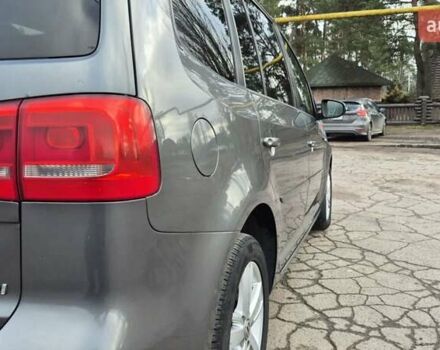 Серый Фольксваген Туран, объемом двигателя 1.6 л и пробегом 256 тыс. км за 8900 $, фото 29 на Automoto.ua