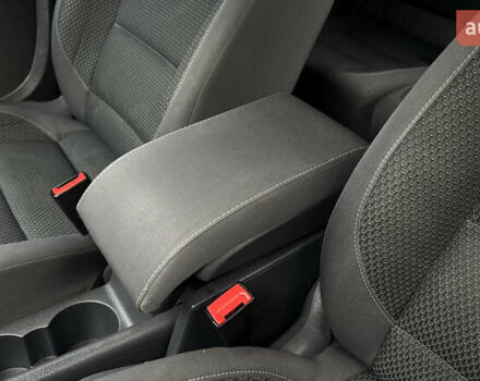 Сірий Фольксваген Туран, об'ємом двигуна 1.97 л та пробігом 200 тис. км за 11950 $, фото 29 на Automoto.ua