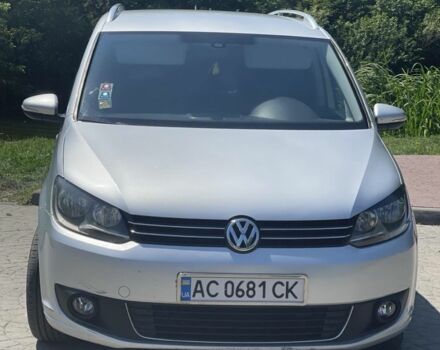 Серый Фольксваген Туран, объемом двигателя 1.6 л и пробегом 260 тыс. км за 11000 $, фото 1 на Automoto.ua