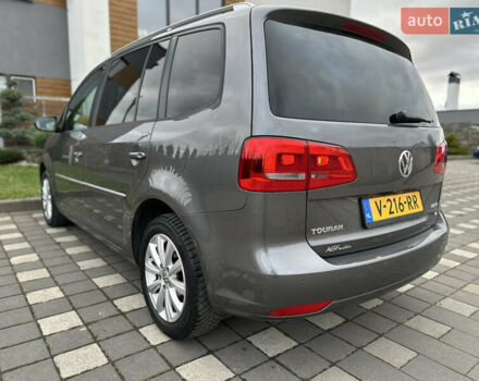 Сірий Фольксваген Туран, об'ємом двигуна 2 л та пробігом 224 тис. км за 12199 $, фото 66 на Automoto.ua