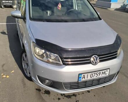 Серый Фольксваген Туран, объемом двигателя 1.39 л и пробегом 273 тыс. км за 8800 $, фото 1 на Automoto.ua