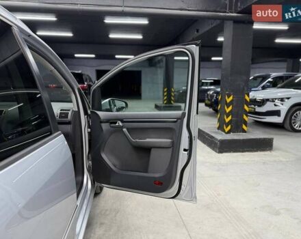 Серый Фольксваген Туран, объемом двигателя 0 л и пробегом 241 тыс. км за 12300 $, фото 9 на Automoto.ua