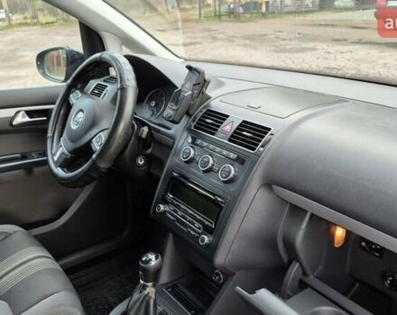 Серый Фольксваген Туран, объемом двигателя 1.6 л и пробегом 256 тыс. км за 8900 $, фото 37 на Automoto.ua