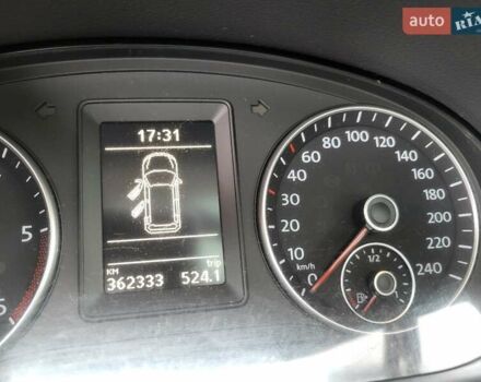 Серый Фольксваген Туран, объемом двигателя 1.6 л и пробегом 367 тыс. км за 10454 $, фото 4 на Automoto.ua