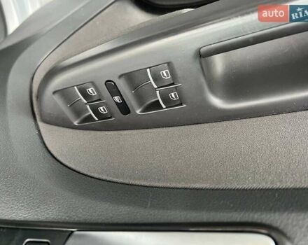 Сірий Фольксваген Туран, об'ємом двигуна 1.6 л та пробігом 269 тис. км за 10990 $, фото 15 на Automoto.ua