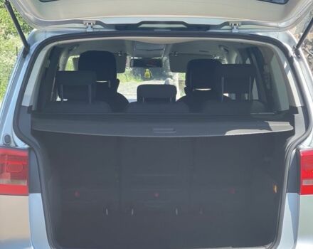 Серый Фольксваген Туран, объемом двигателя 1.6 л и пробегом 260 тыс. км за 11000 $, фото 17 на Automoto.ua